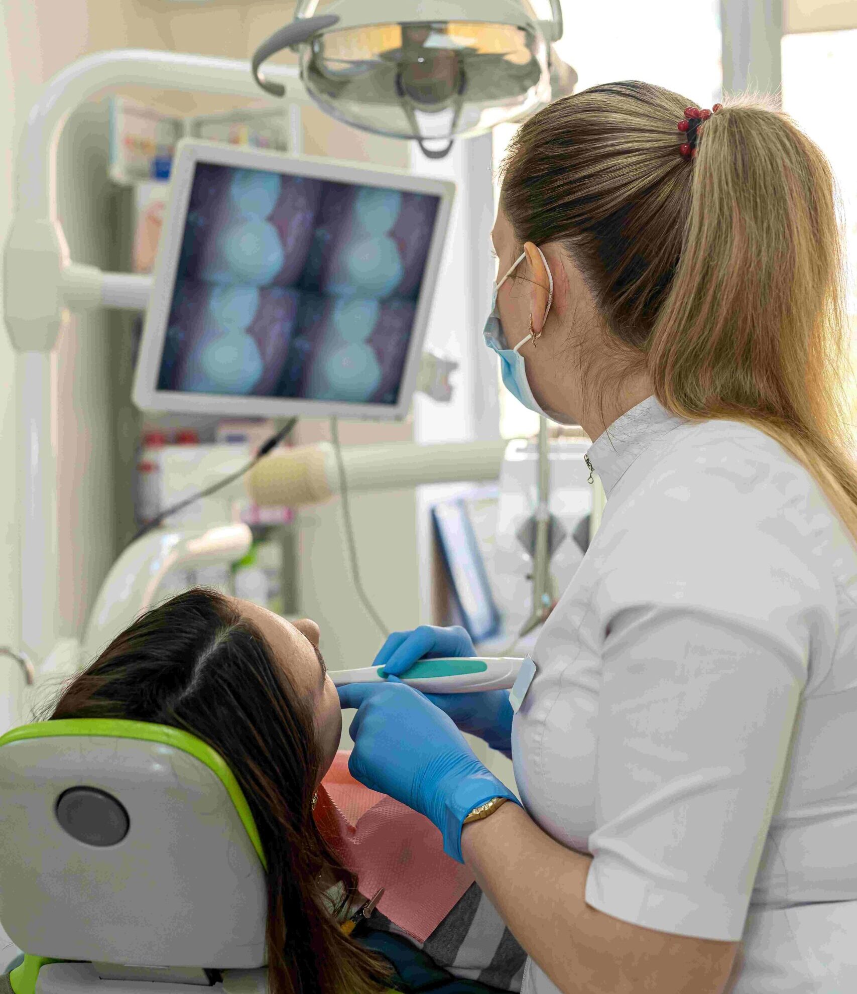 Professional Dental Cleanings in Surrey Professional Dental Cleanings in Surrey